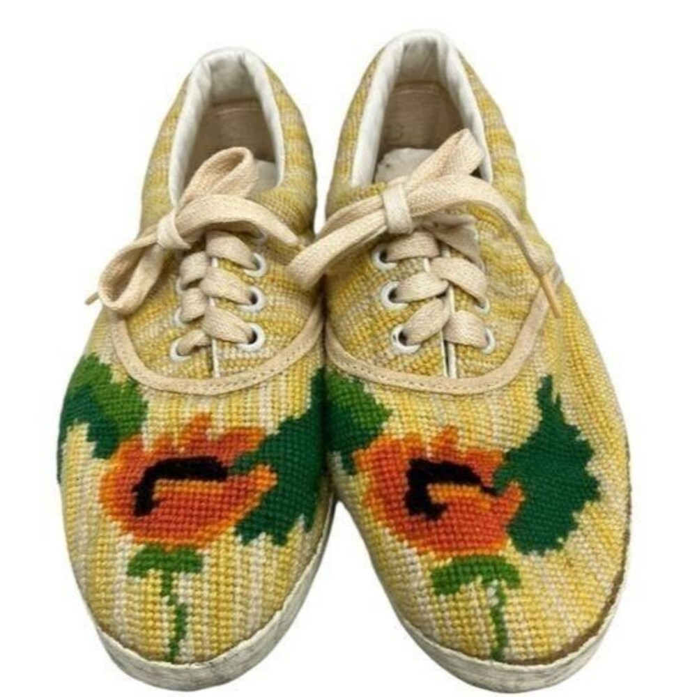 Vintage VANS Van Doren Floral Needlepoint Women's Sneakers Size 7.5